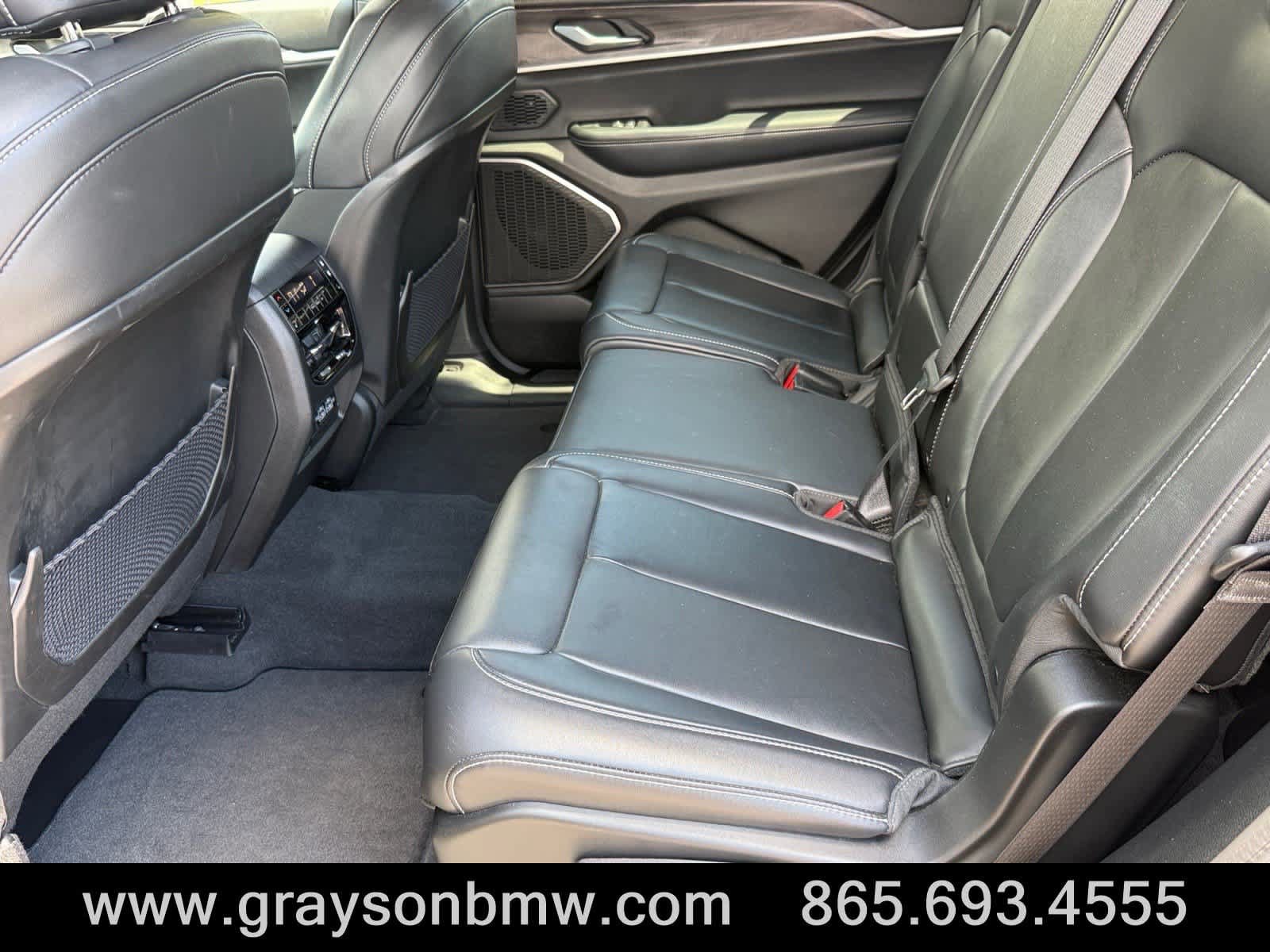 Used 2022 Jeep Grand Cherokee L Limited AWD/4WD image 18