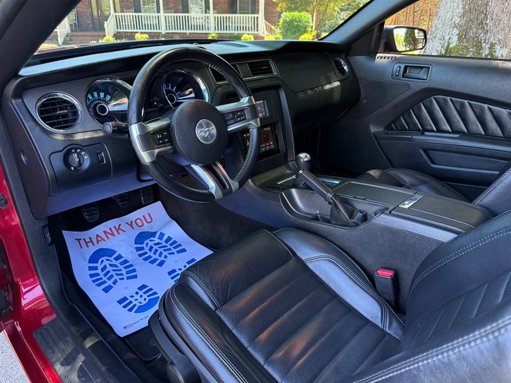Used 2013 Ford Mustang Coupe RWD image 47