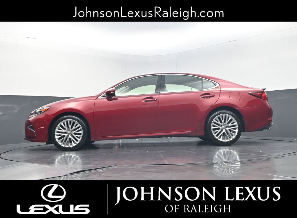 Used 2016 Lexus ES 350 w/ Luxury Package w/Wood Trim image 21