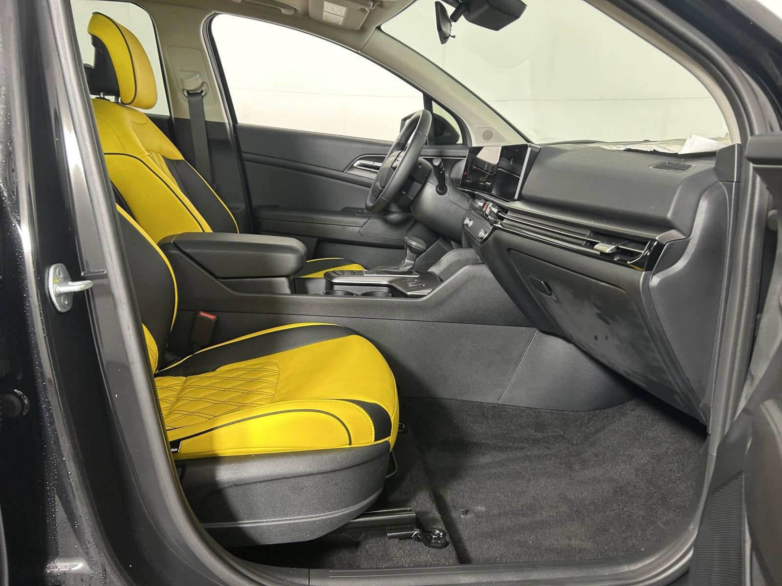 New 2026 Kia Sportage EX w/ EX Panorama Roof Package image 43