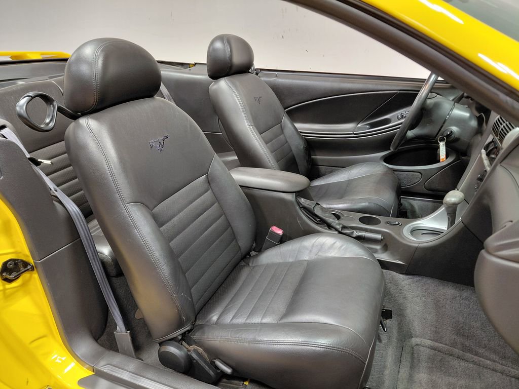 Used 2004 Ford Mustang GT image 30