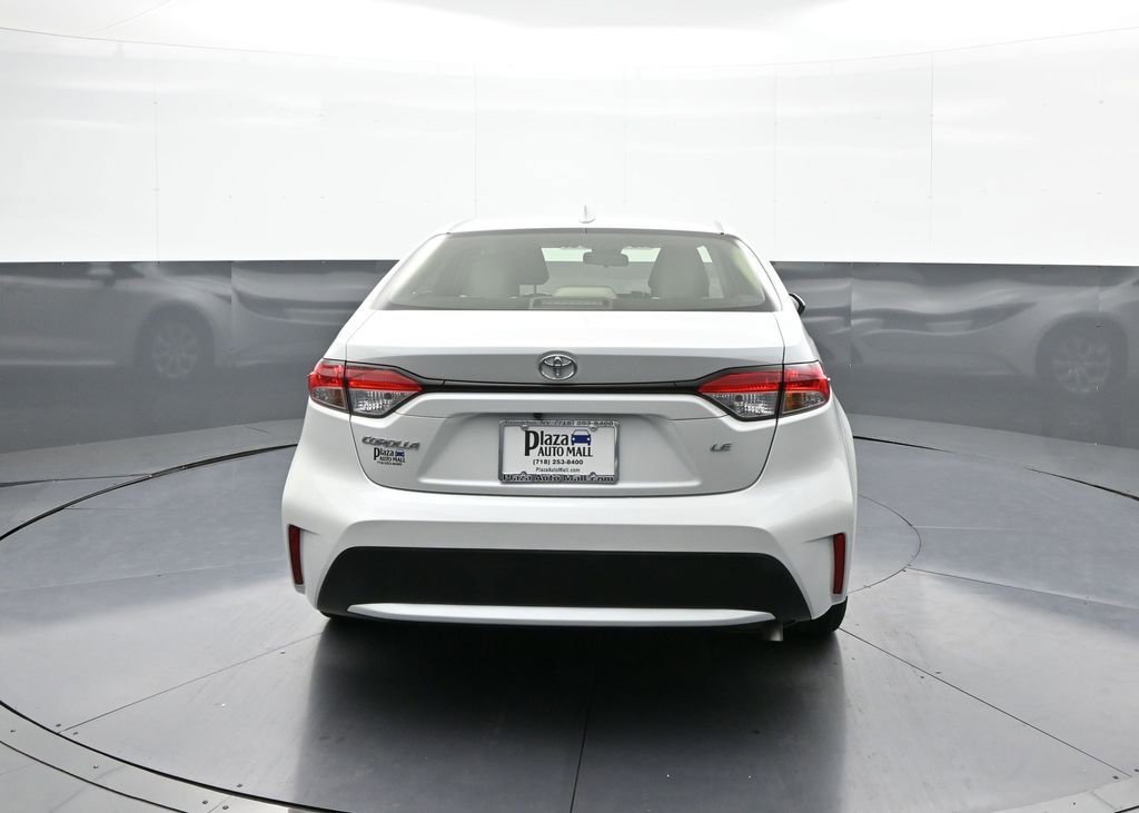 Certified 2022 Toyota Corolla LE FWD image 7