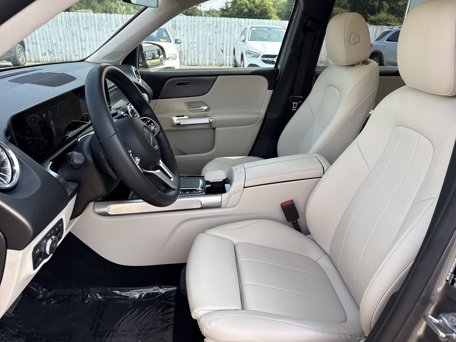Certified 2022 Mercedes-Benz GLB 250 image 9