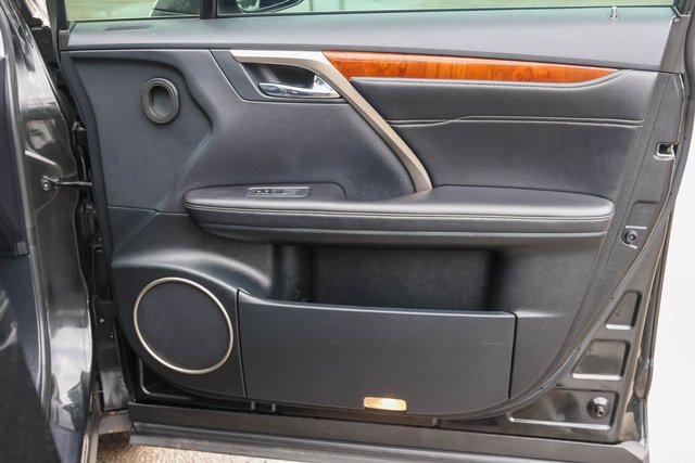 Used 2019 Lexus RX 350L FWD image 17