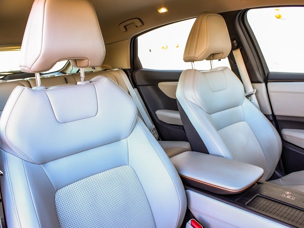 Used 2023 Nissan Ariya AWD image 42