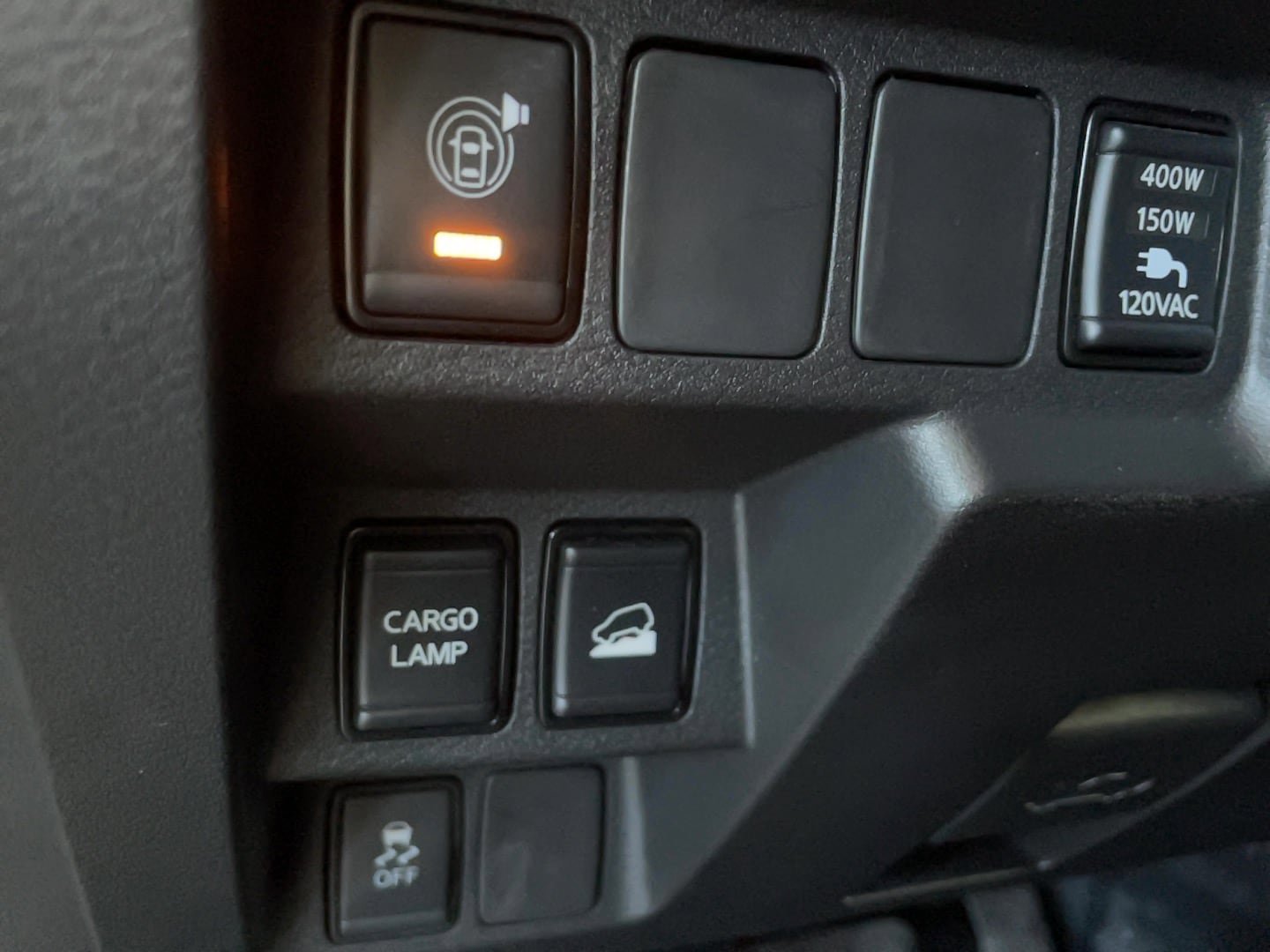 Used 2024 Nissan Frontier SV w/ Hardbody Edition AWD/4WD image 13