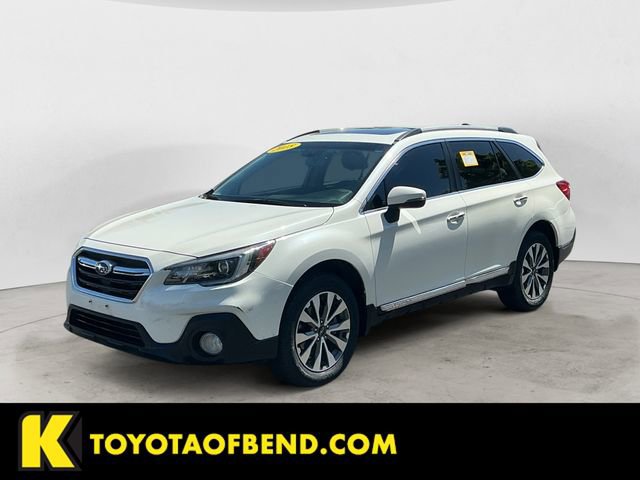Used 2018 Subaru Outback 2.5i Touring AWD/4WD image 1