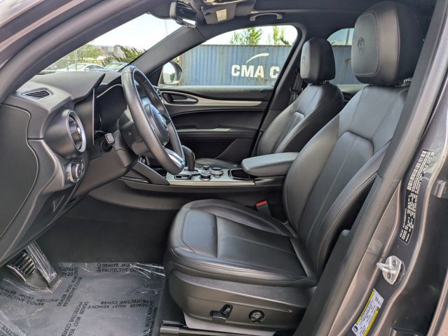Used 2024 Alfa Romeo Stelvio Ti image 18