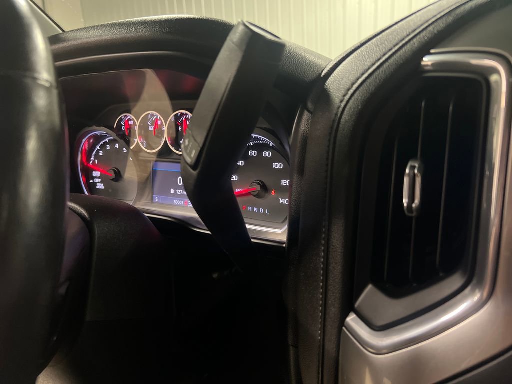 Certified 2020 Chevrolet Silverado 1500 RST image 25