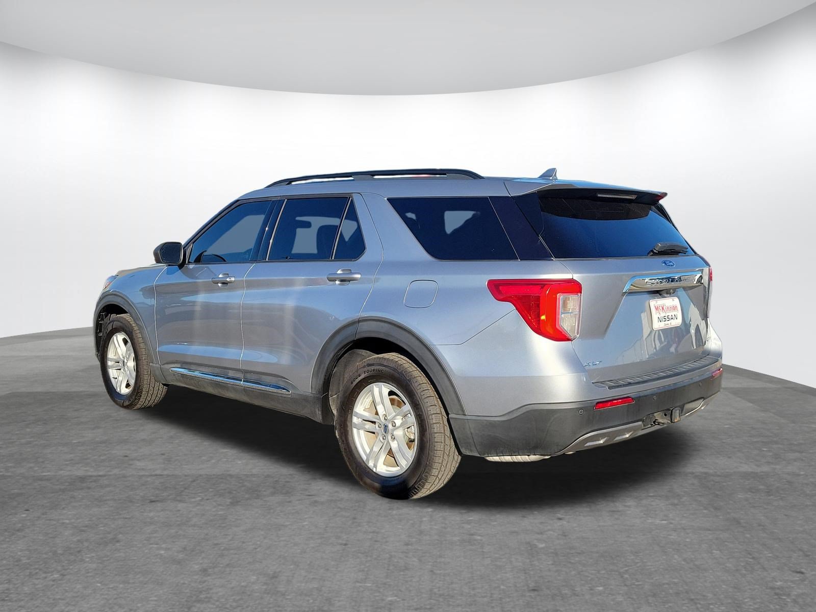 Used 2020 Ford Explorer XLT w/ Equipment Group 202A AWD/4WD image 5