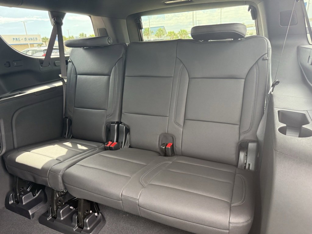 New 2026 Chevrolet Suburban LT w/ Comfort Package image 39