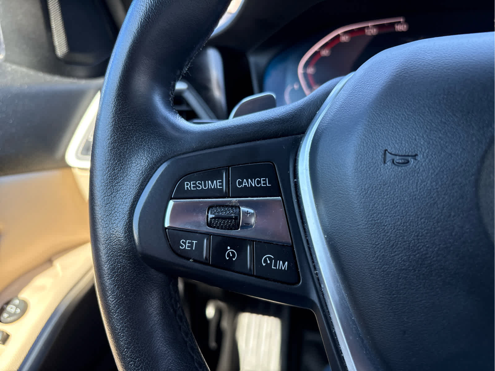 Used 2019 BMW 330i xDrive Sedan w/ Driving Assistance Package image 27