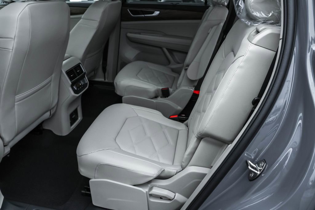 New 2026 Volkswagen Atlas SE image 33