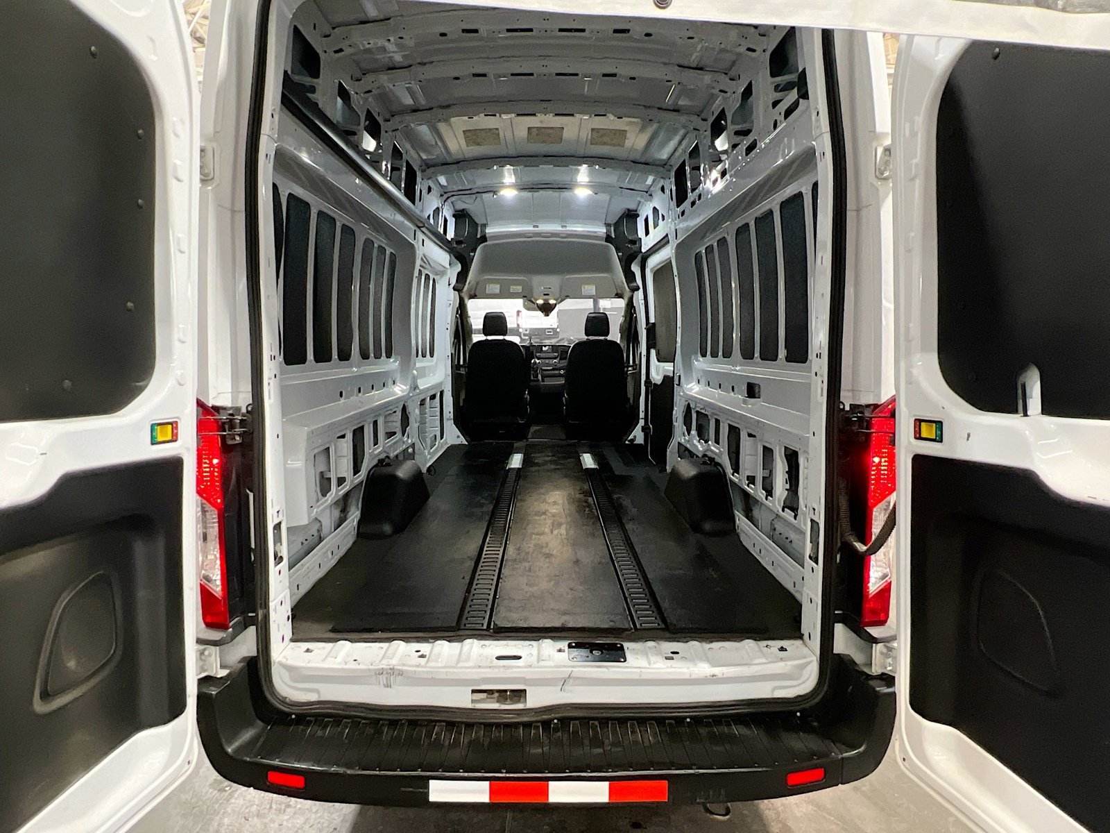 Used 2023 Ford Transit 250 148 High Roof Extended w/ Load Area Protection Package RWD image 16