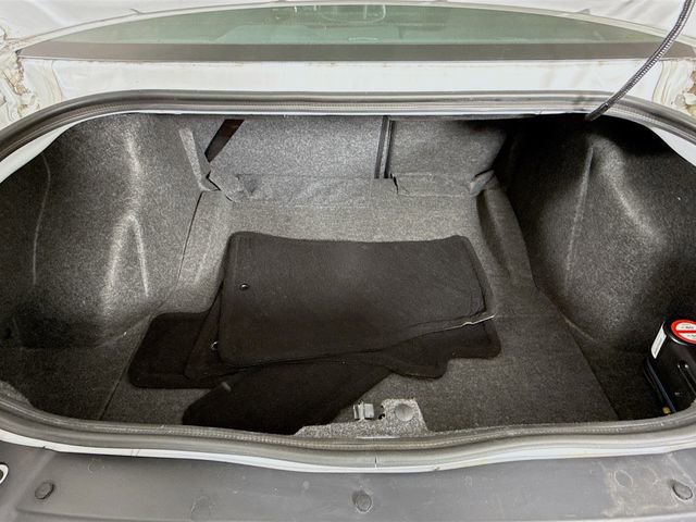 Used 2022 Dodge Challenger SXT image 23