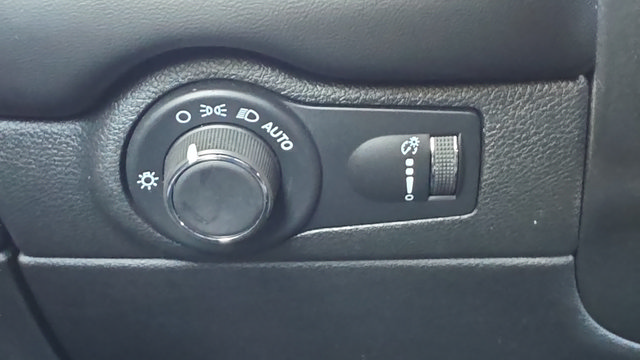 Used 2025 Dodge Durango GT AWD/4WD image 15