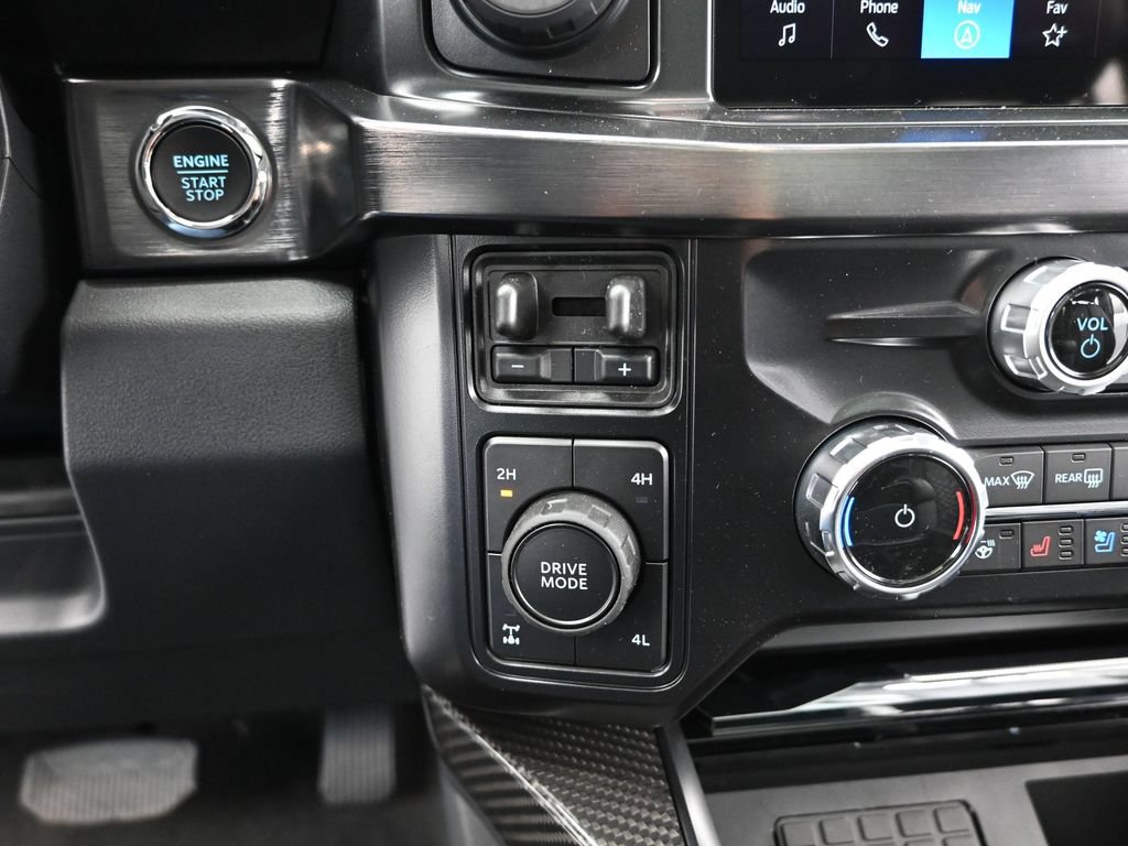 New 2026 Ford F250 Lariat w/ Black Appearance Package AWD/4WD image 19
