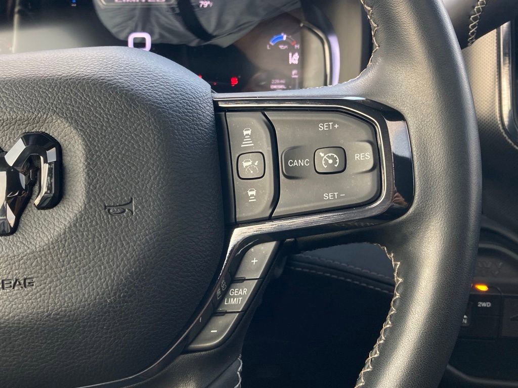 Used 2024 RAM 2500 Limited AWD/4WD image 19