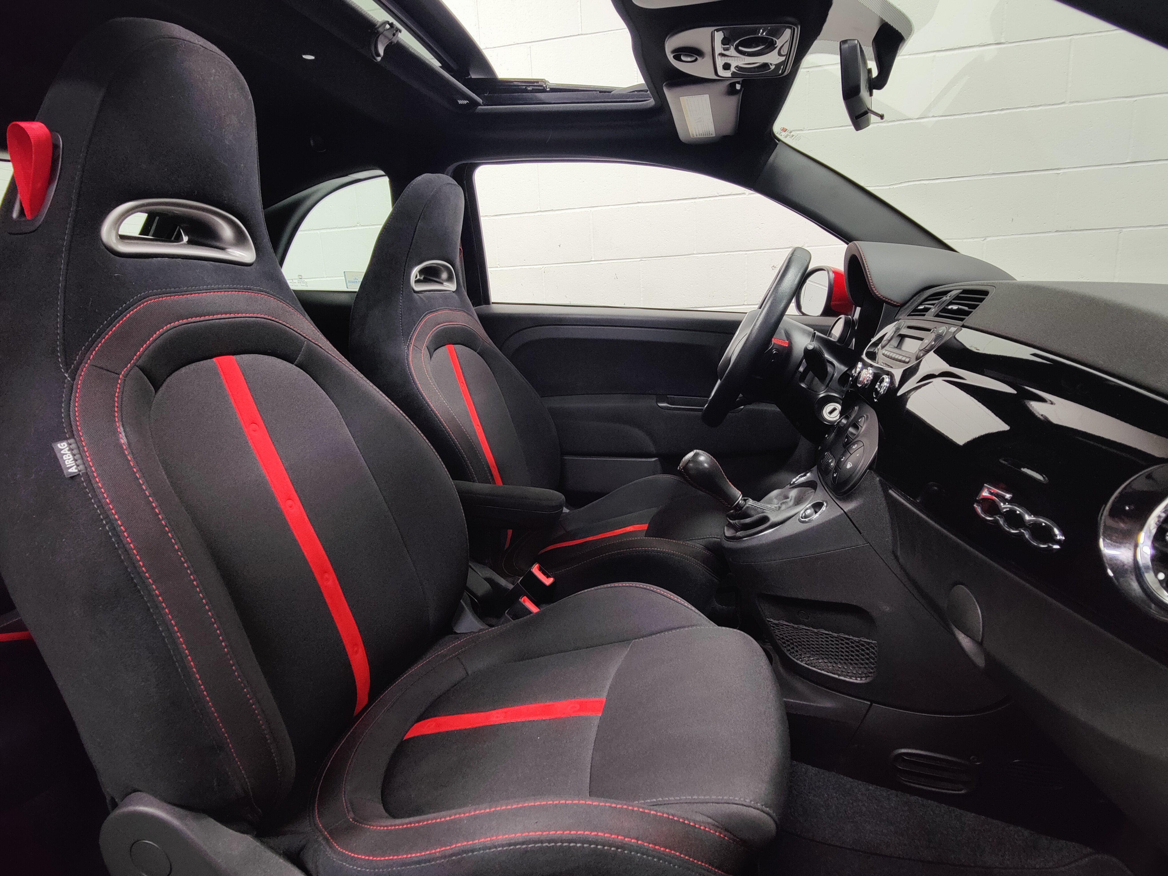 Used 2013 FIAT 500 Abarth w/ Comfort/Convenience Group FWD image 4