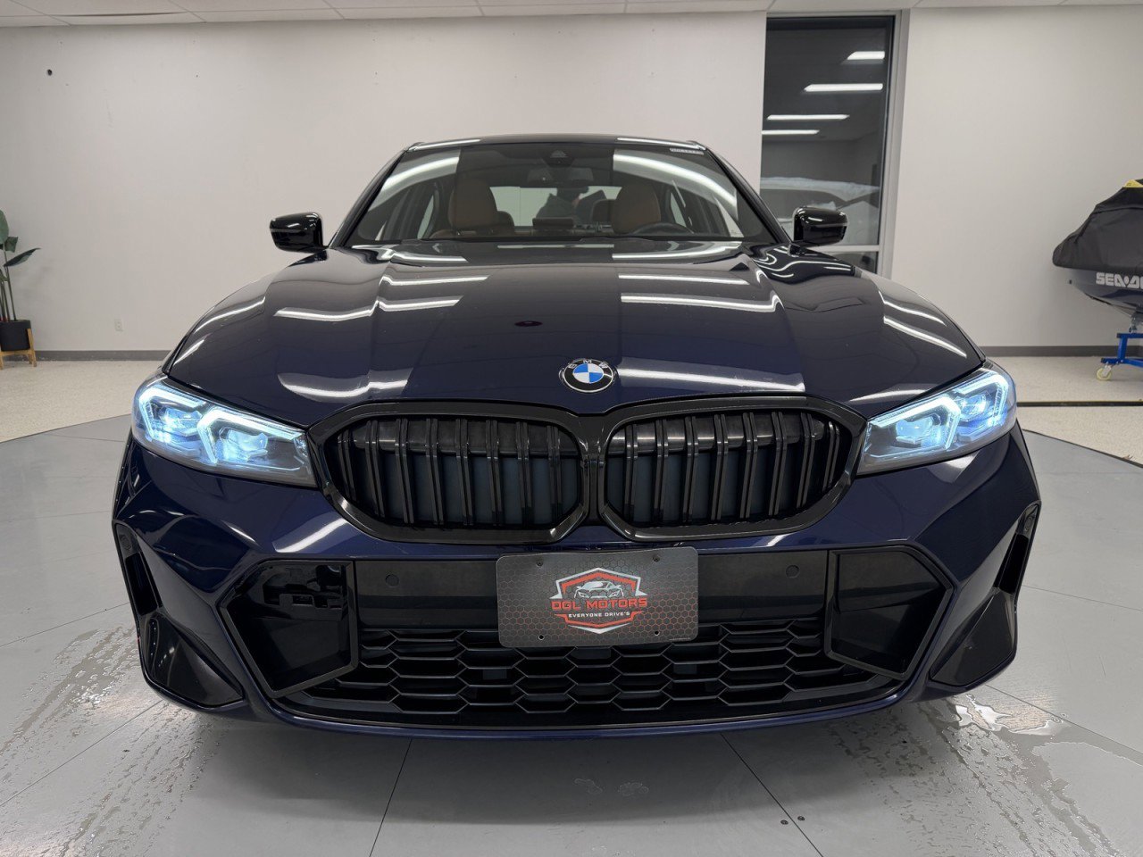 Used 2023 BMW 330i xDrive Sedan w/ M Sport Package image 57