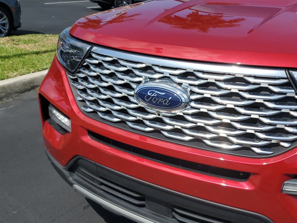 Used 2022 Ford Explorer Platinum w/ Equipment Group 601A AWD/4WD image 10