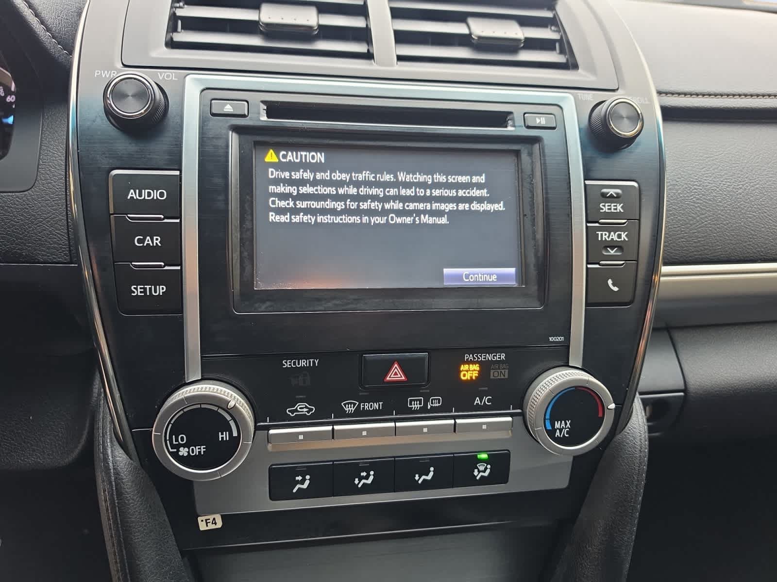 Used 2014 Toyota Camry SE FWD image 14