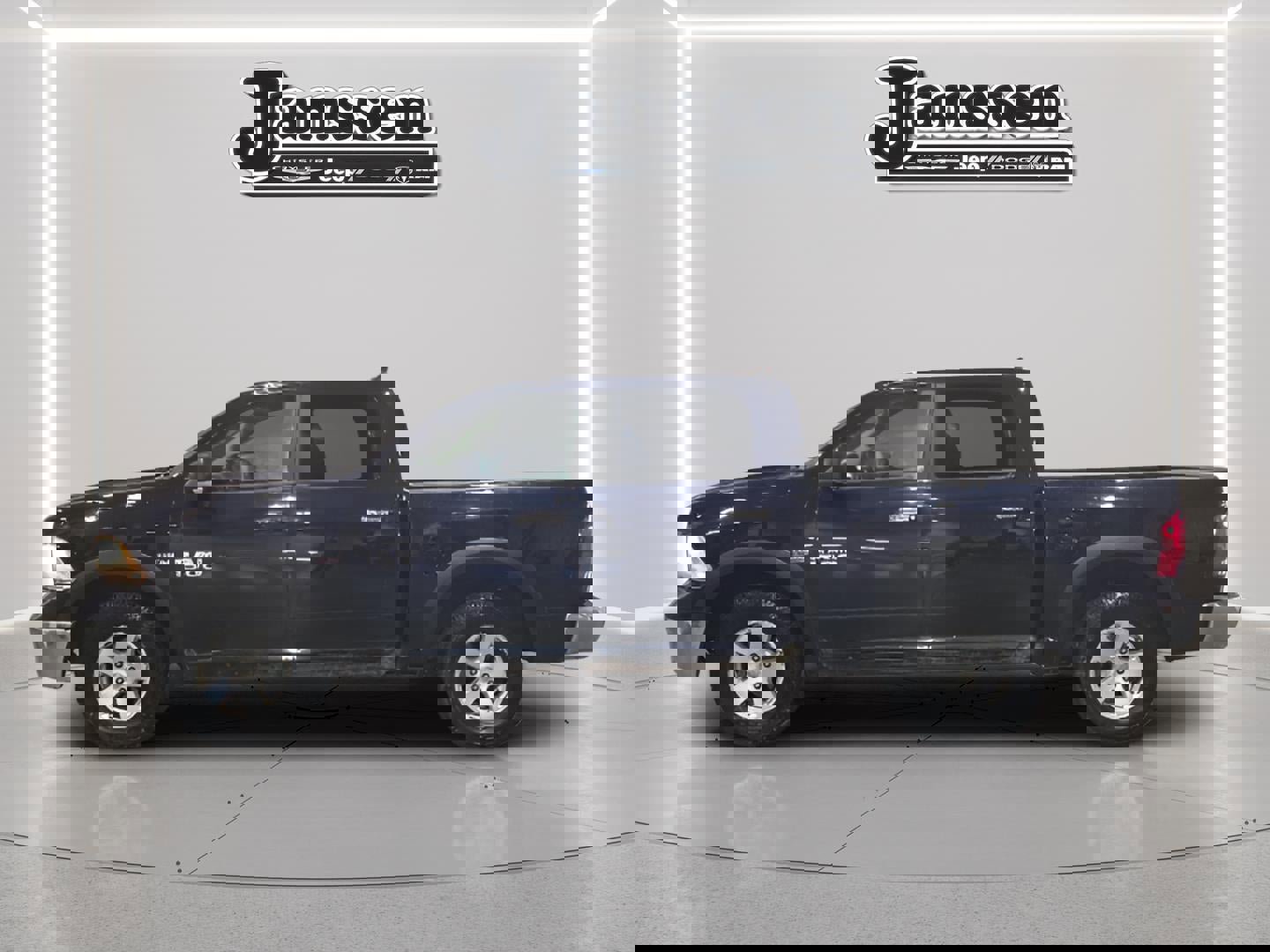 Used 2013 RAM 1500 Big Horn image 2