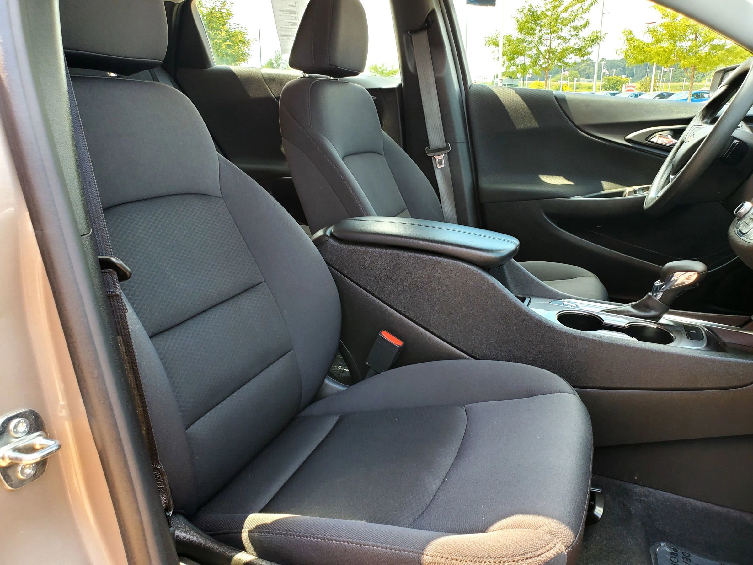 Used 2023 Chevrolet Malibu LT image 11