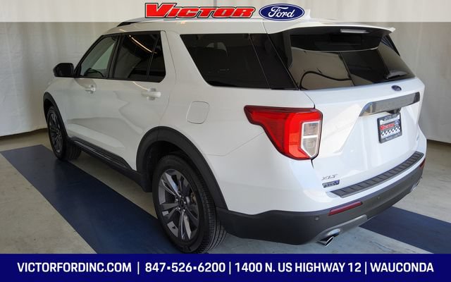 Used 2024 Ford Explorer XLT w/ Equipment Group 202A AWD/4WD image 2