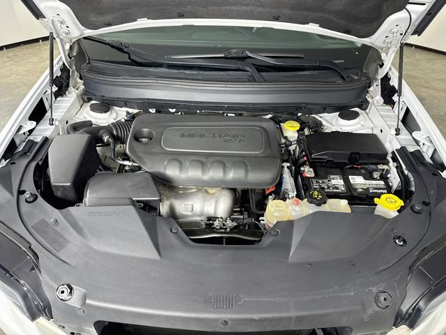 Used 2019 Jeep Cherokee Latitude w/ Popular Appearance Group FWD image 32