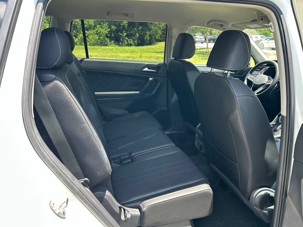 Certified 2023 Volkswagen Tiguan SE FWD image 46