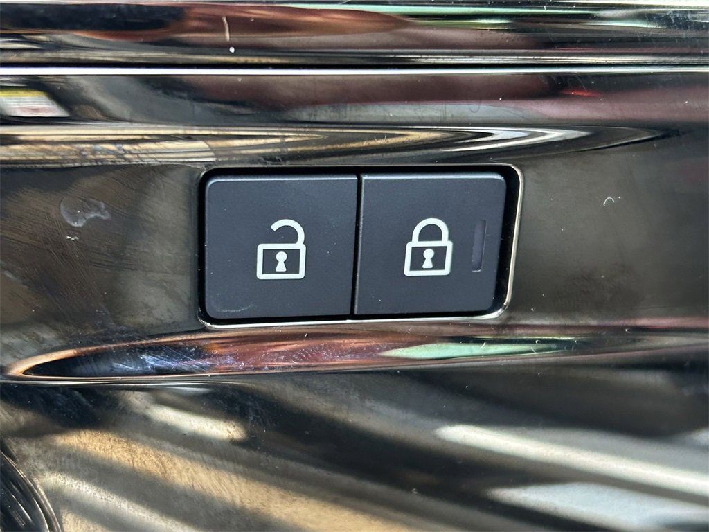 Used 2024 Land Rover Range Rover Sport Dynamic SE image 31