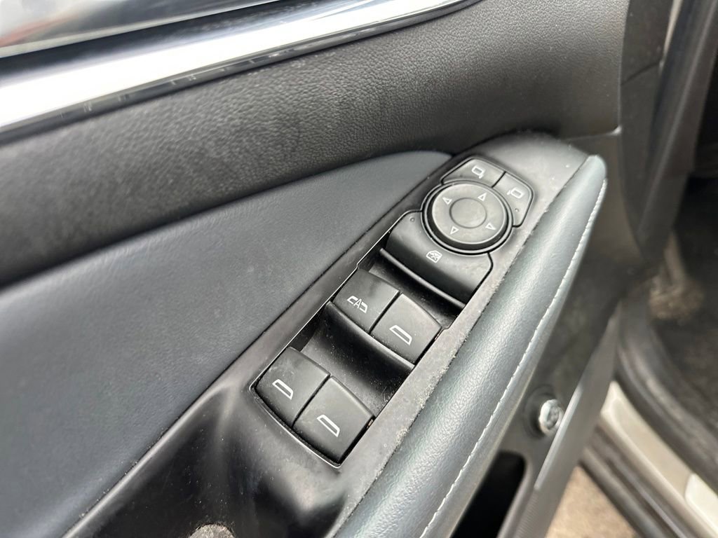 Used 2018 Buick Enclave Essence w/ Trailering Package image 14