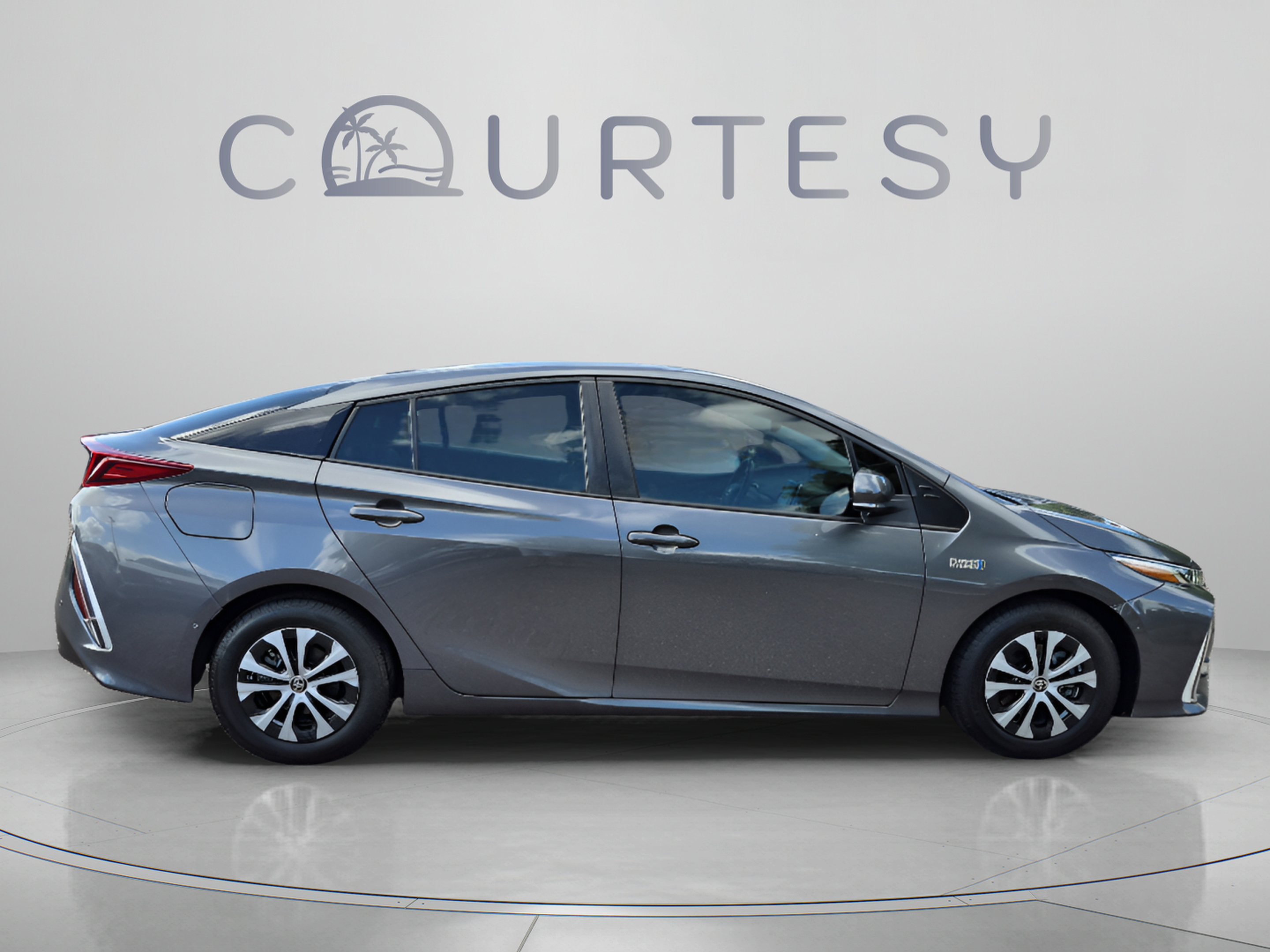 Used 2022 Toyota Prius Prime Limited FWD image 8