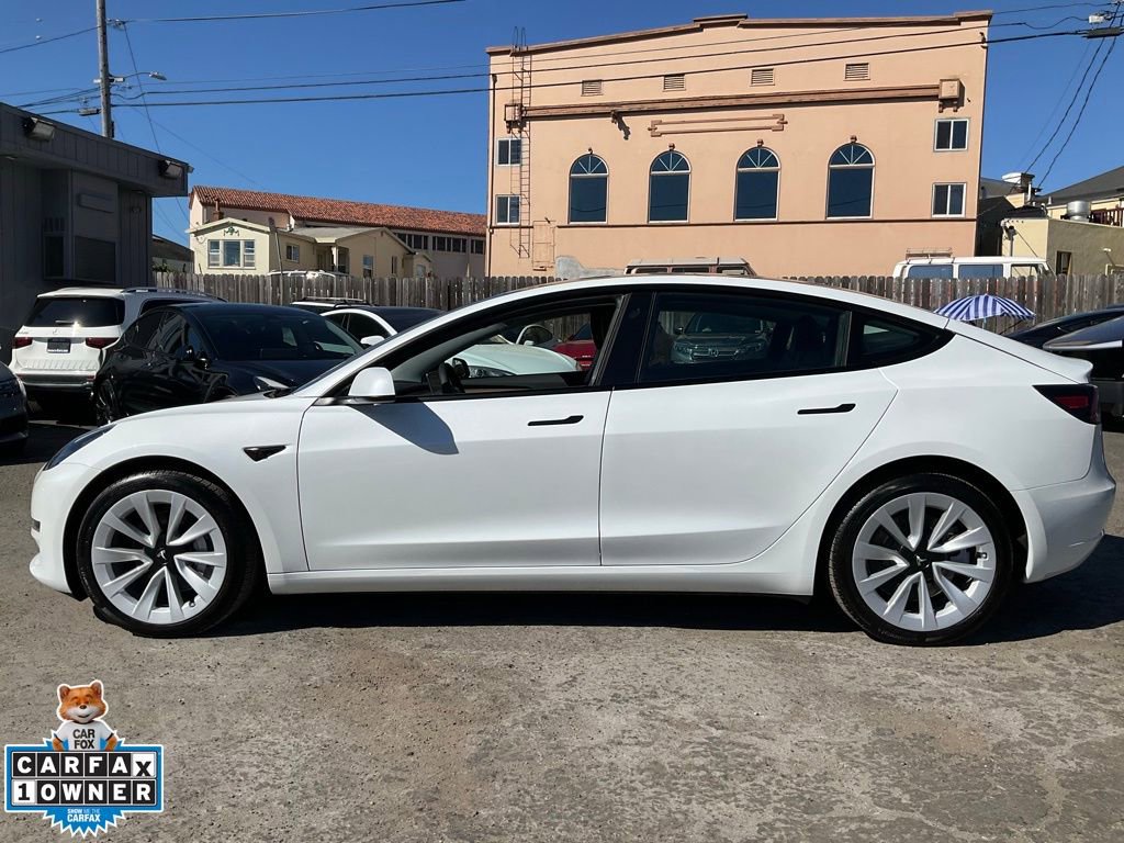Used 2023 Tesla Model 3 Standard Range image 5