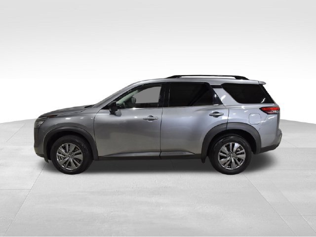 Used 2026 Nissan Pathfinder SV AWD/4WD image 6