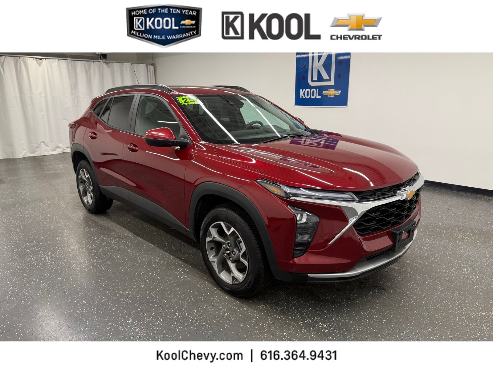 Used 2025 Chevrolet Trax LT image 1