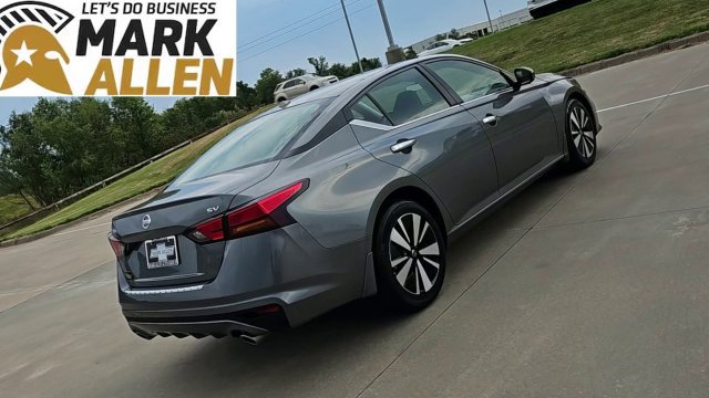 Used 2021 Nissan Altima 2.5 SV w/ SV Premium Package FWD image 8