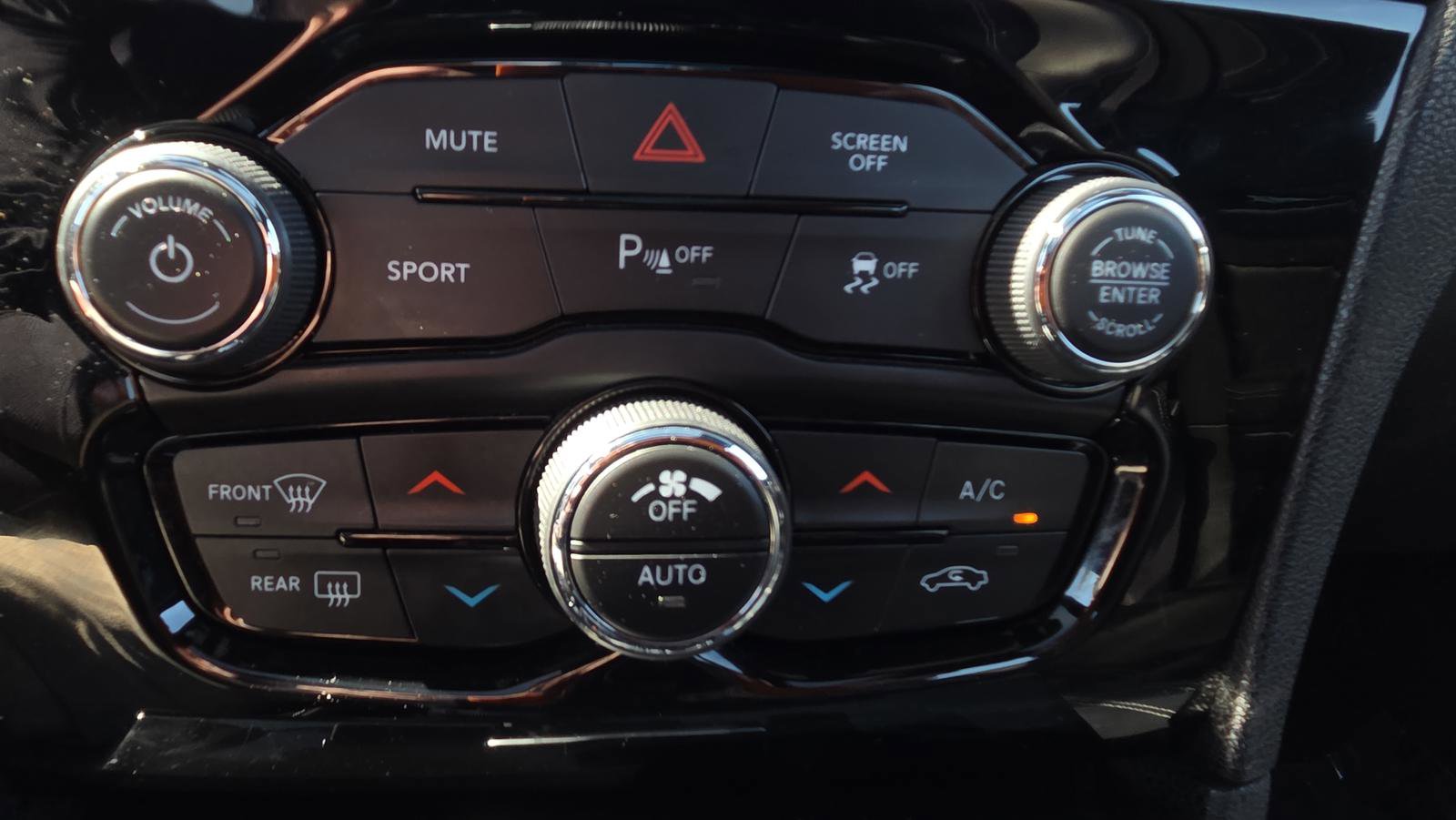 Used 2023 Chrysler 300 S RWD image 29