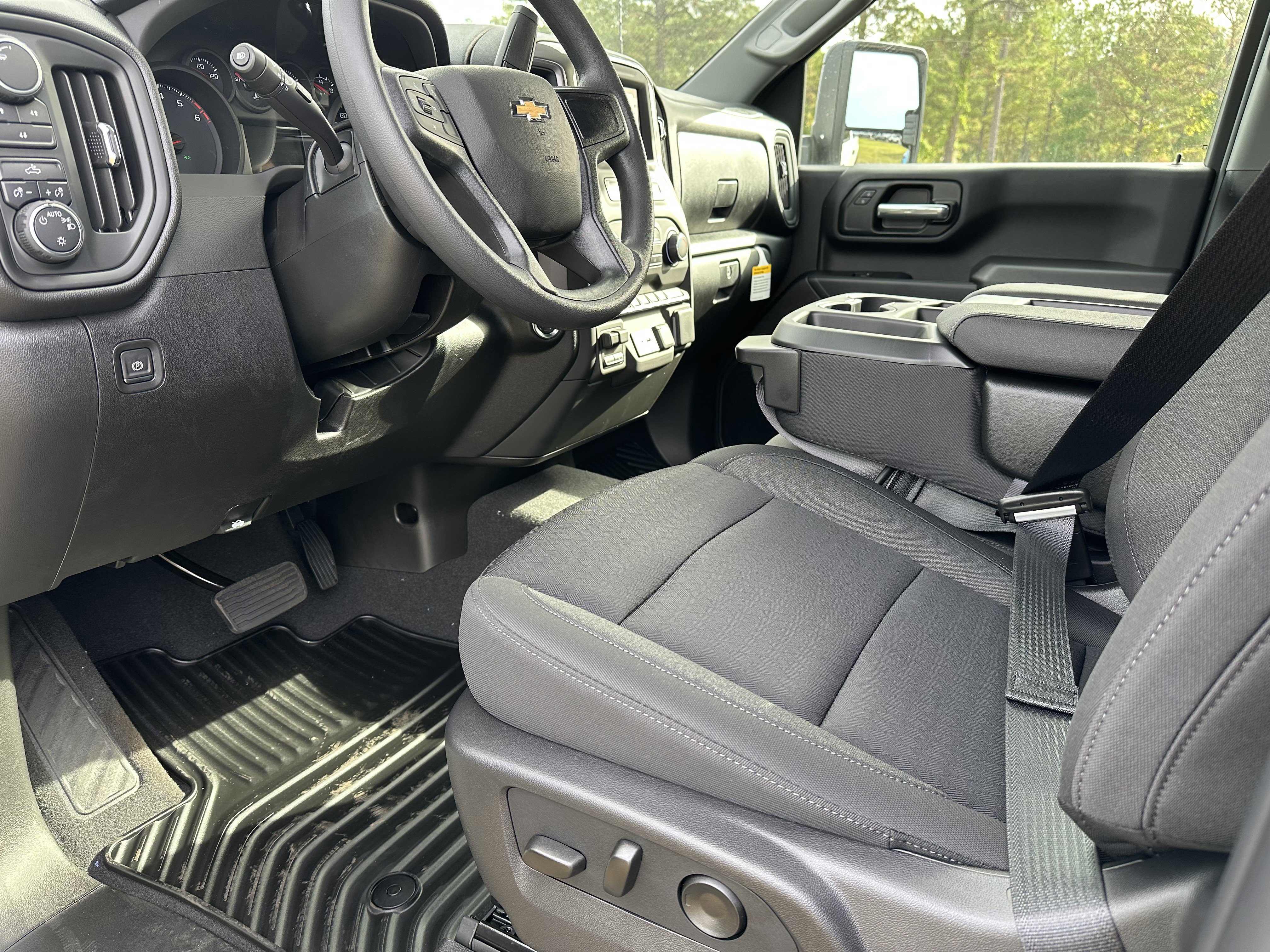 New 2026 Chevrolet Silverado 2500 Custom w/ Custom Convenience Package image 8