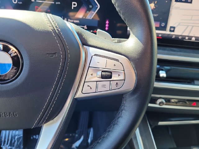 Used 2026 BMW X7 xDrive40i AWD/4WD image 24