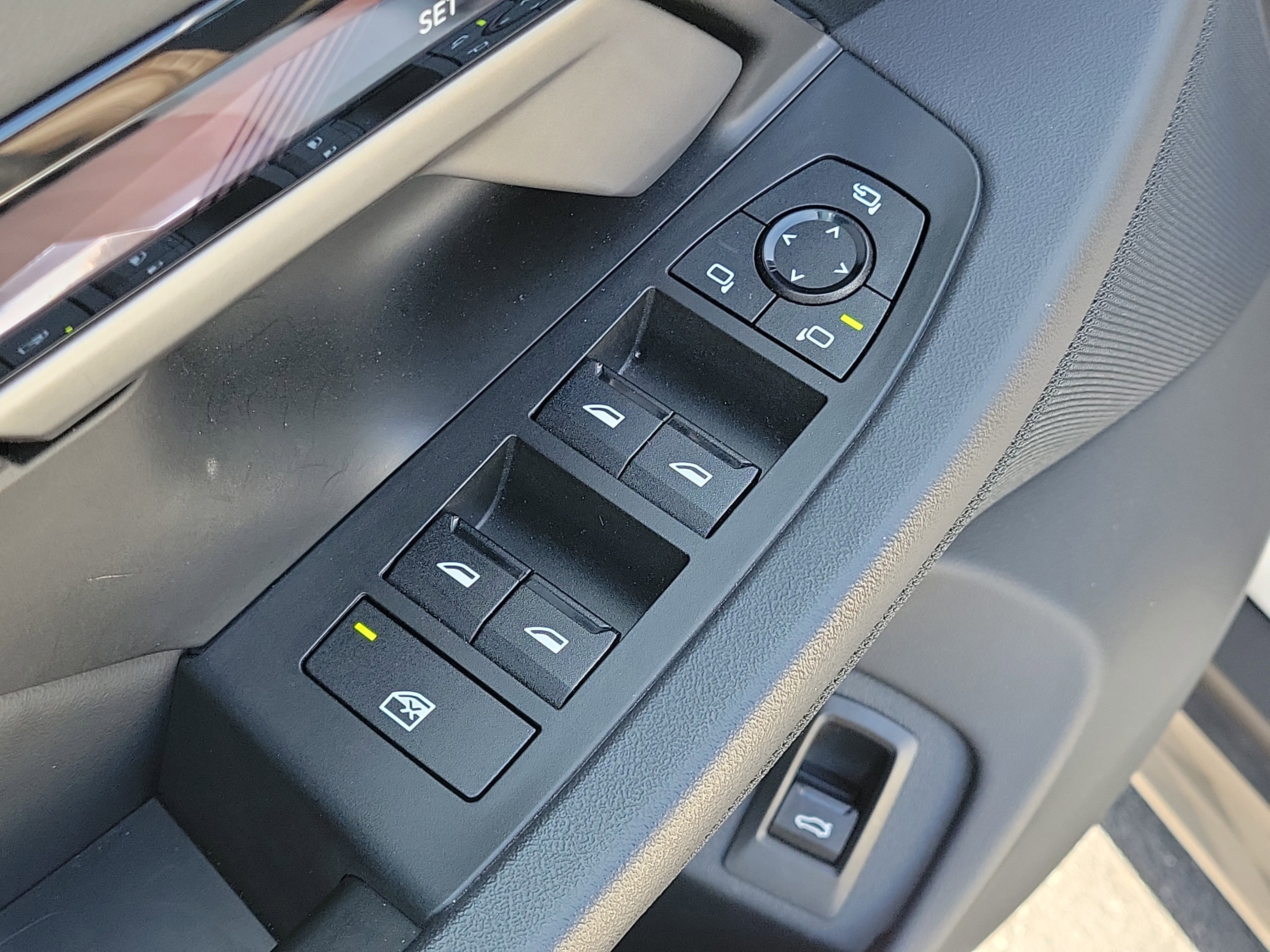 Used 2025 BMW 540i xDrive AWD/4WD image 20