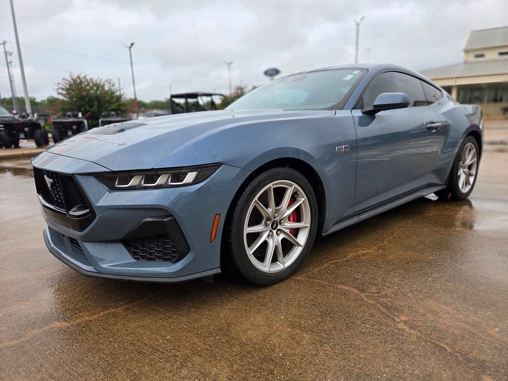 Used 2024 Ford Mustang GT Premium RWD image 1