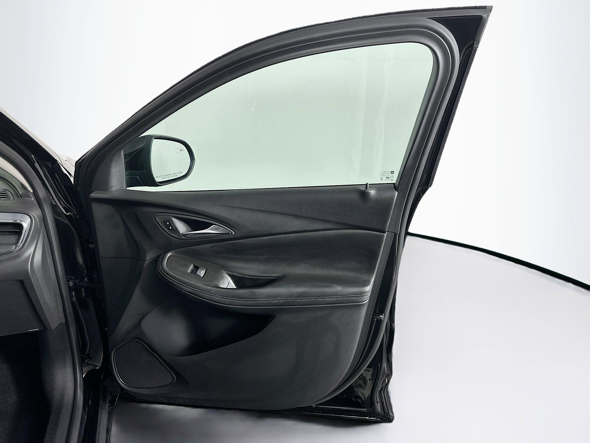 Used 2025 Buick Encore GX Preferred image 30