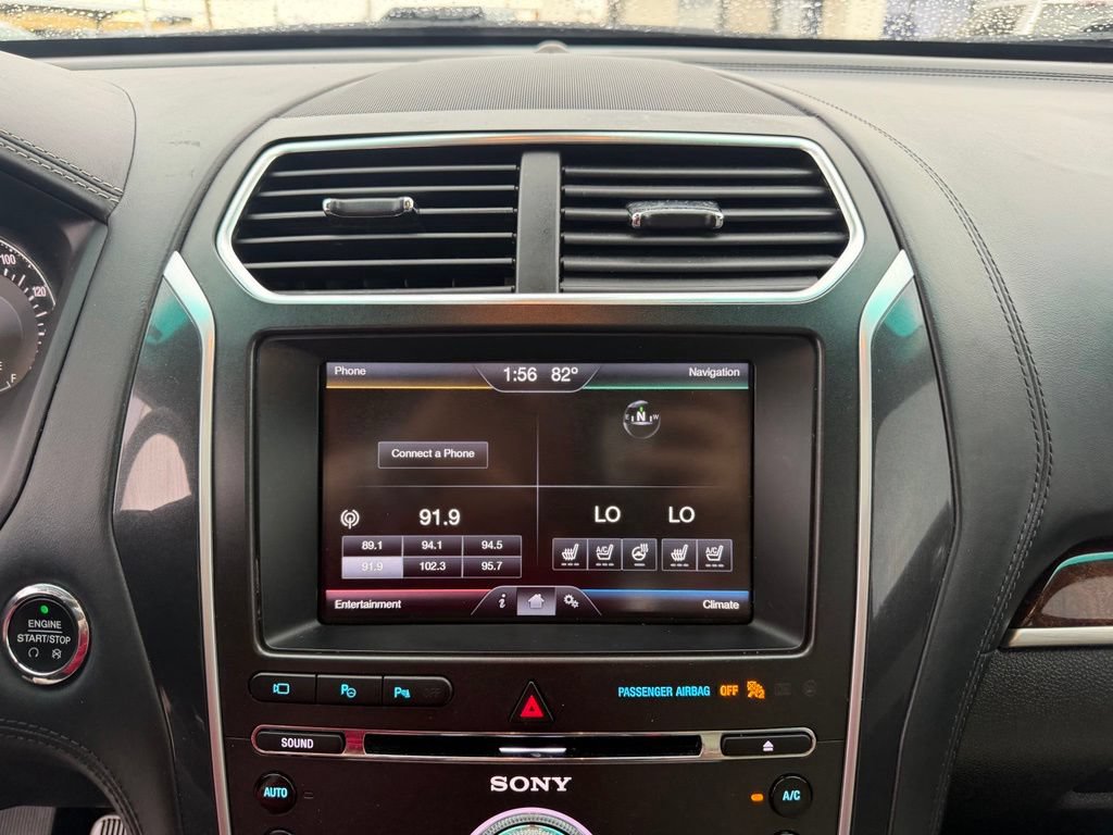 Used 2016 Ford Explorer Platinum AWD/4WD image 37