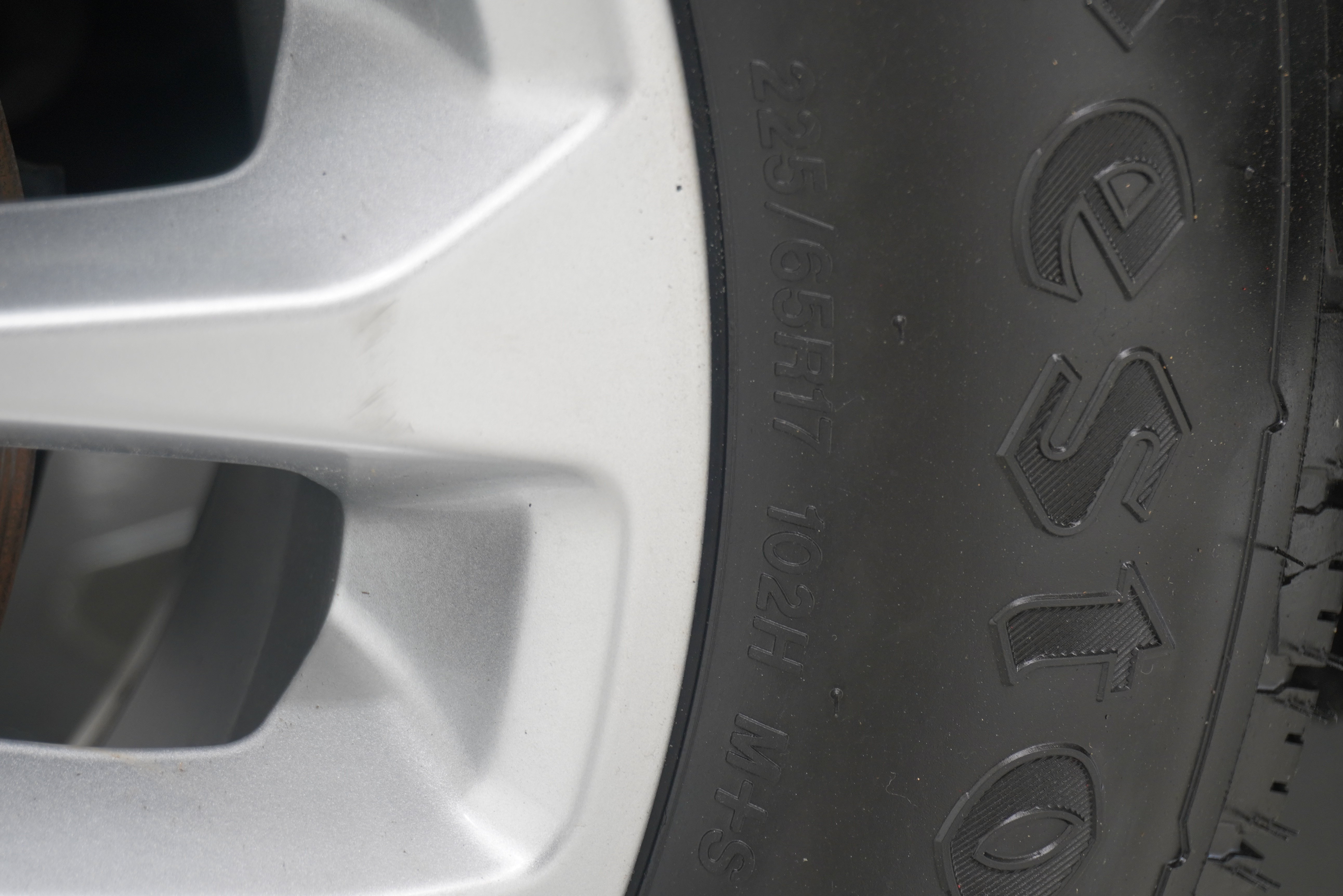 Used 2020 Ford Escape SE FWD image 26