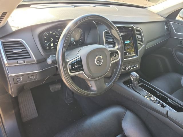 Used 2020 Volvo XC90 T6 Momentum AWD/4WD image 17