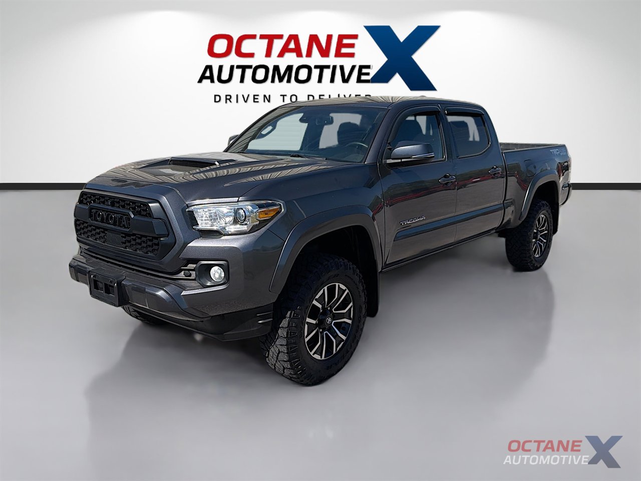 Used 2021 Toyota Tacoma TRD Sport image 3