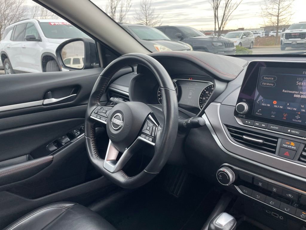 Used 2024 Nissan Altima 2.5 SR image 30