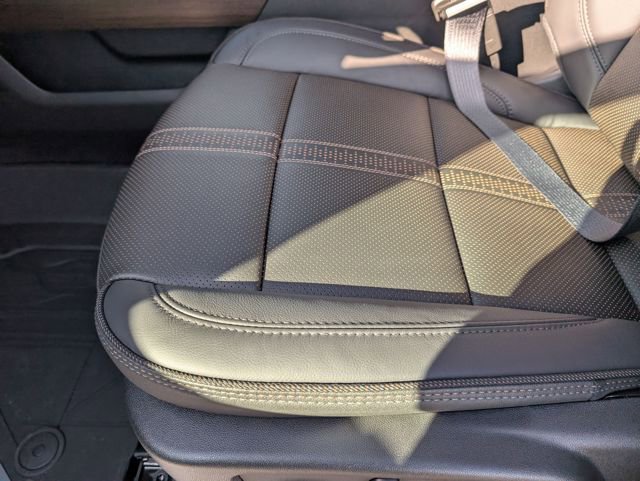 New 2026 Chevrolet Silverado 3500 High Country w/ High Country Premium Package image 24